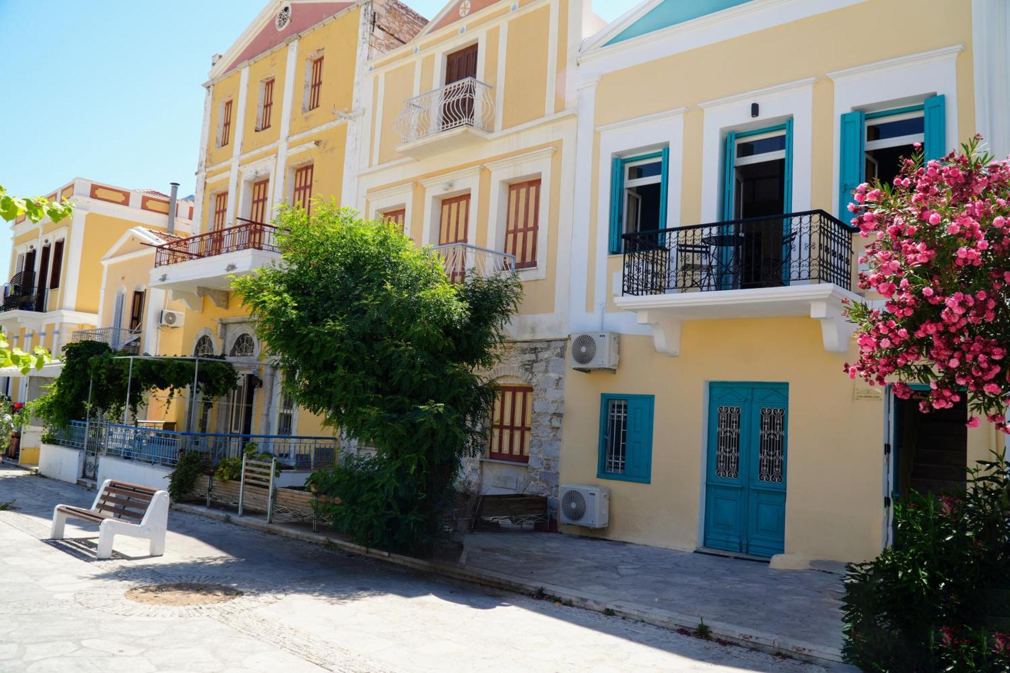 Symi Central Point Экстерьер фото